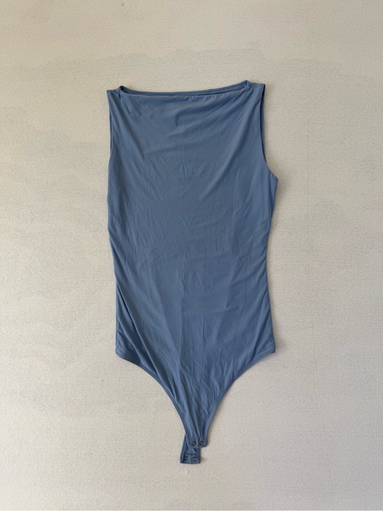 Abercrombie & Fitch Tops - Abercrombie & Fitch Sculpt Matte Seamless Slash Scoop-Back Bodysuit